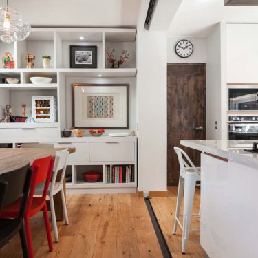 COCINA INTEGRADA VIDRIO RANURADO